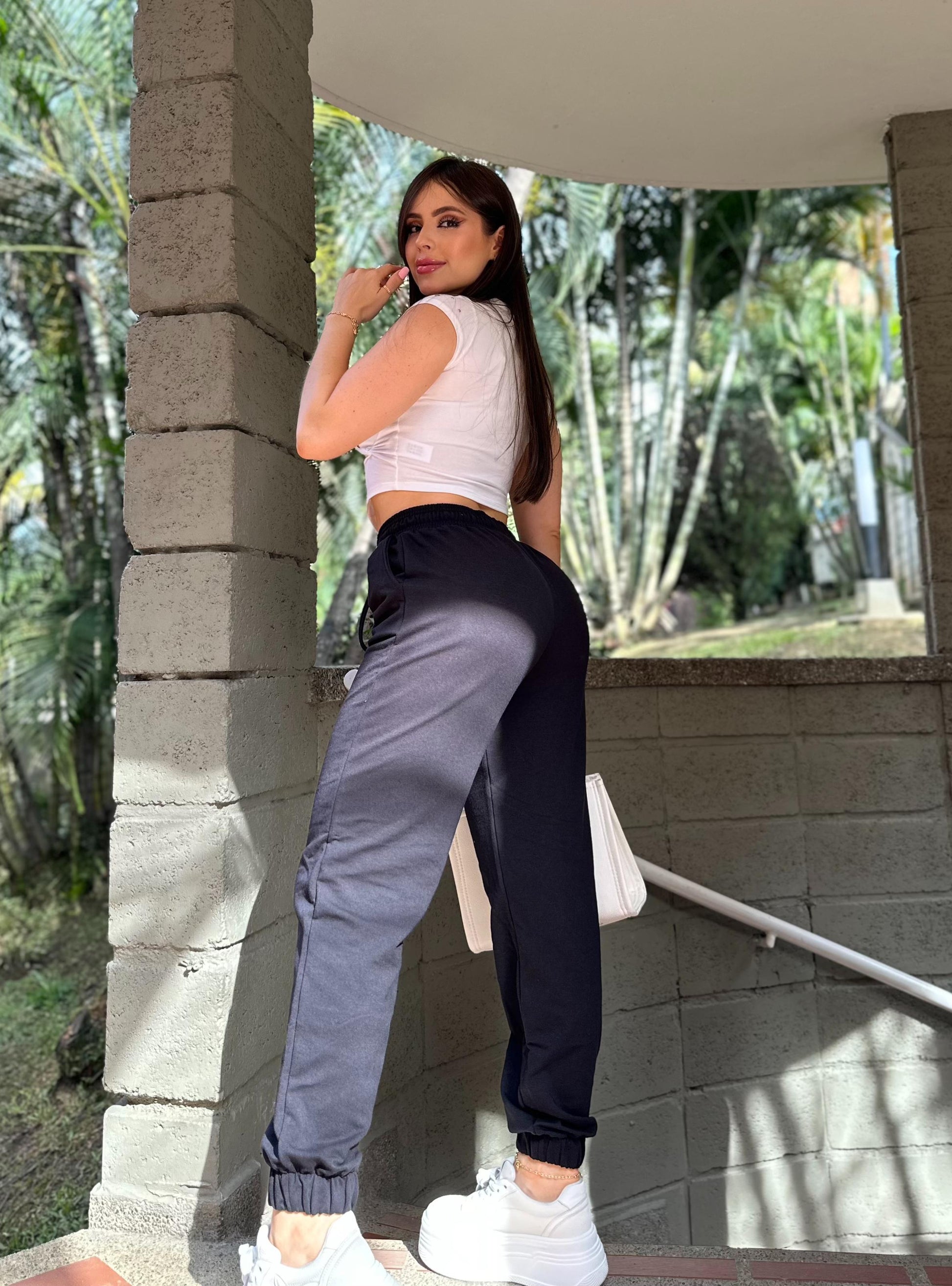 PANTALÓN JOGGER CLÁSICO