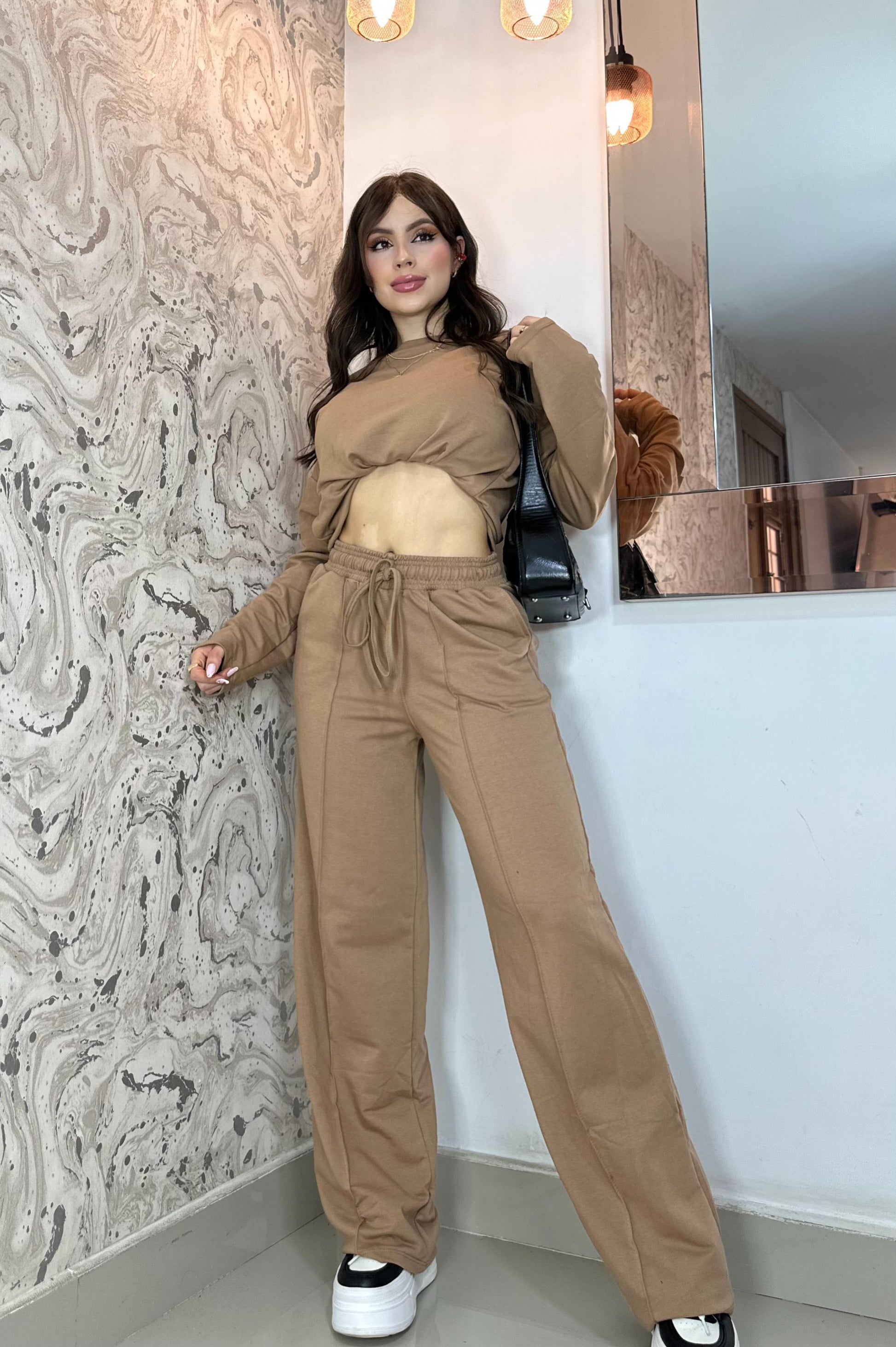 SET BUZO Y PANTALÓN PELLIZCO