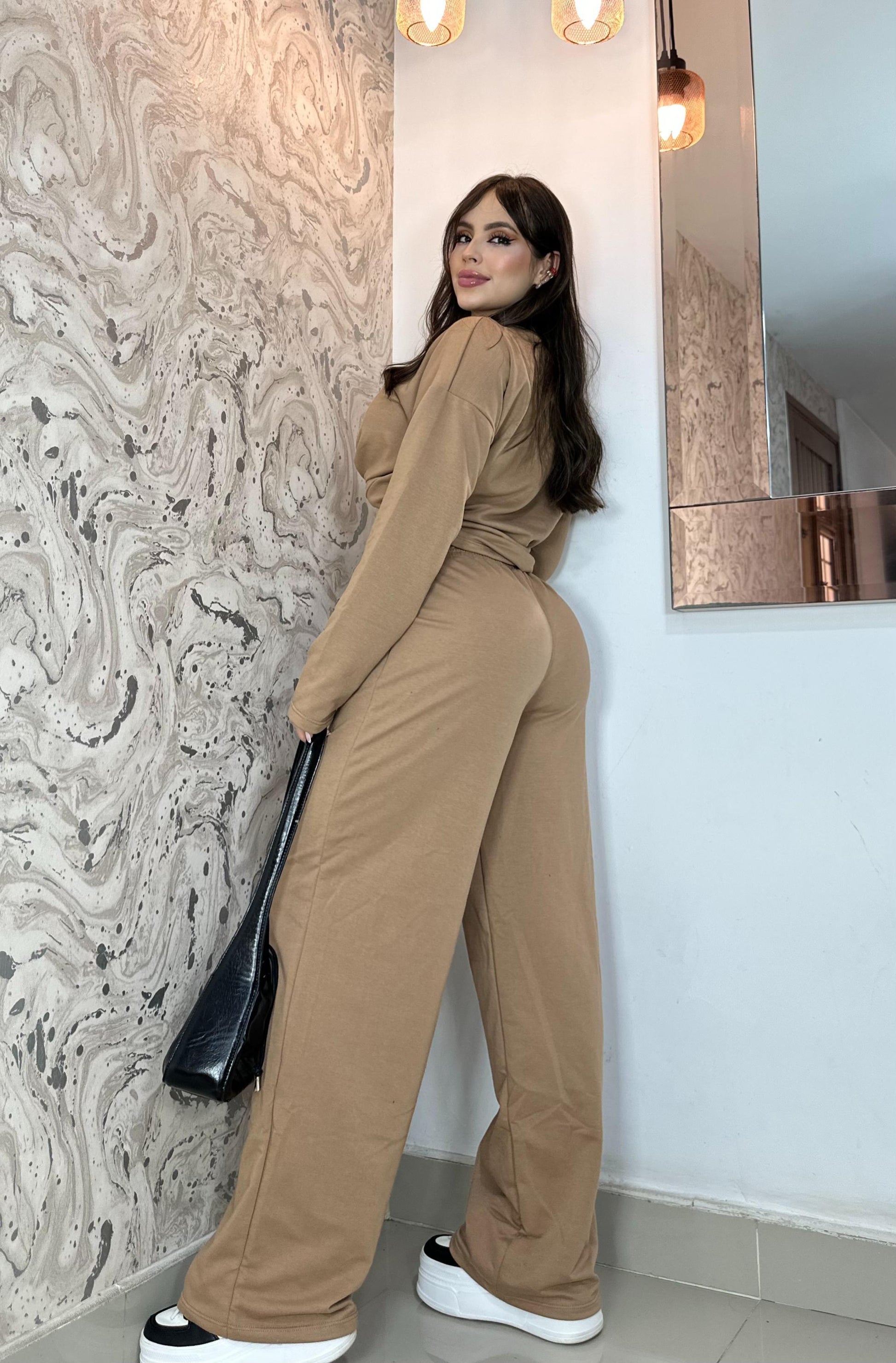SET BUZO Y PANTALÓN PELLIZCO