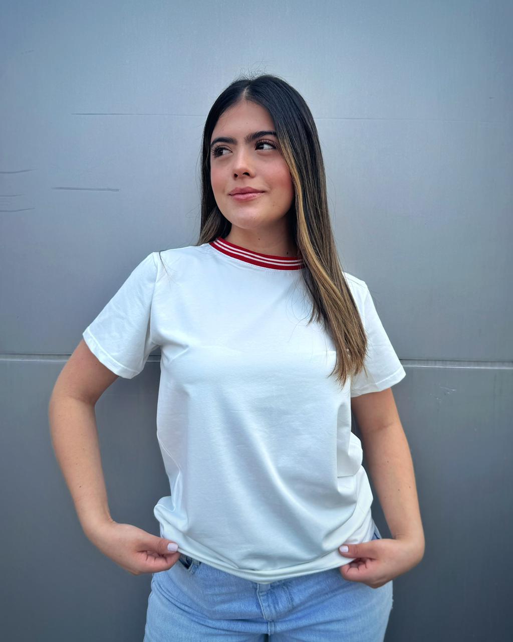 CAMISETA TELA FRIA, CUELLO TEJIDO EN RIB
